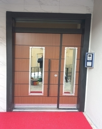 Ahşap Desenli Kompozit Bina Giriş Kapıları Apartman Giriş Kapıları 