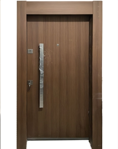 Ahşap Kaplama PVC Malzeme Çelik Kapılar